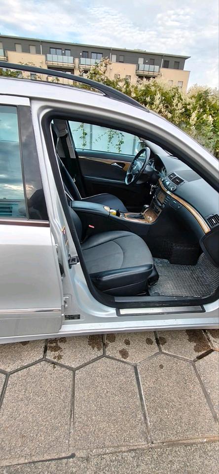 Mercedes Benz E 220 2008 — photo 6