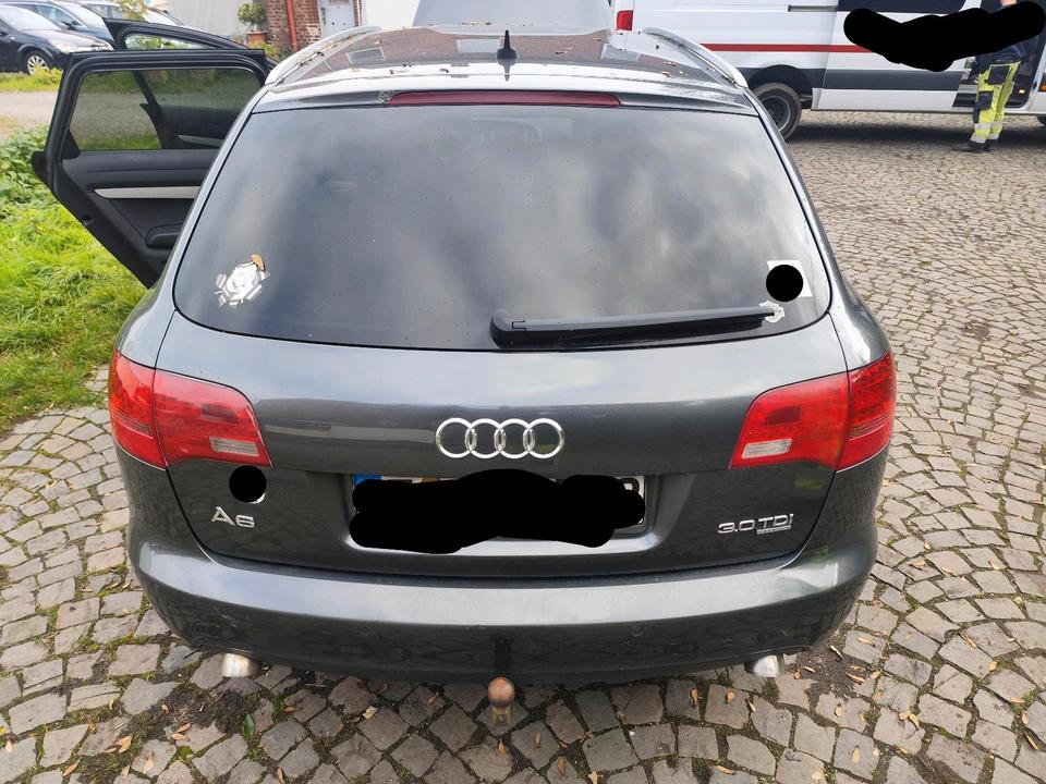Audi A6 2008 — interior