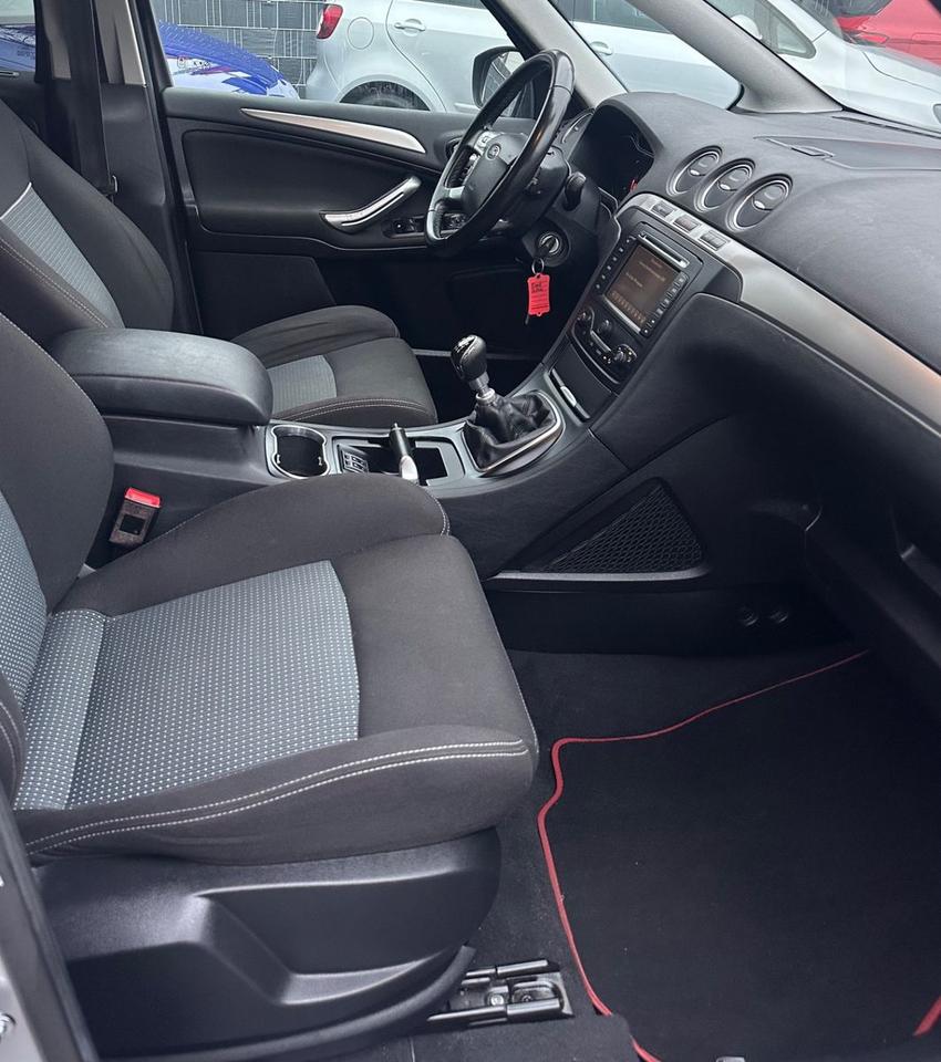 Ford S-Max 2015 — photo 10