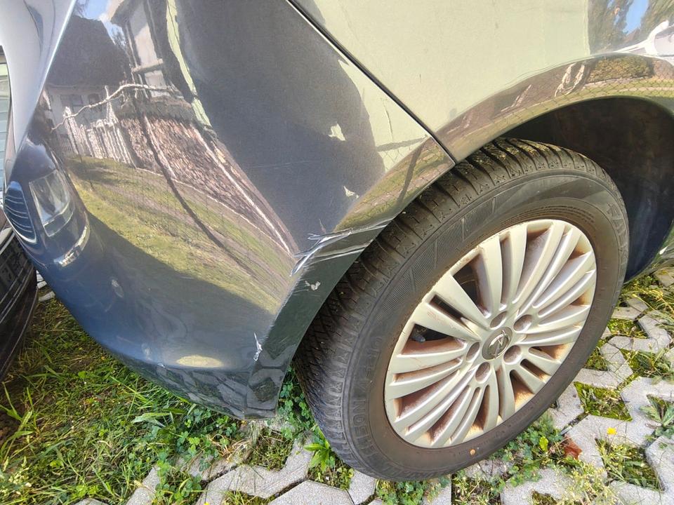 Opel Meriva 2014 — photo 11