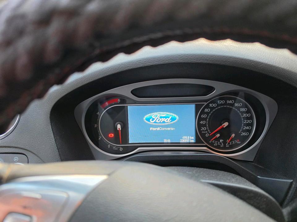 Ford Weitere Ford 2008 — interior