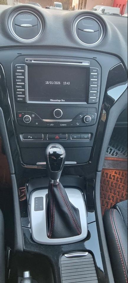 Ford Mondeo 2012 — photo 12