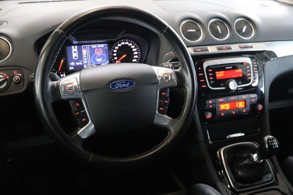 Ford S-Max 2010 — фото 25