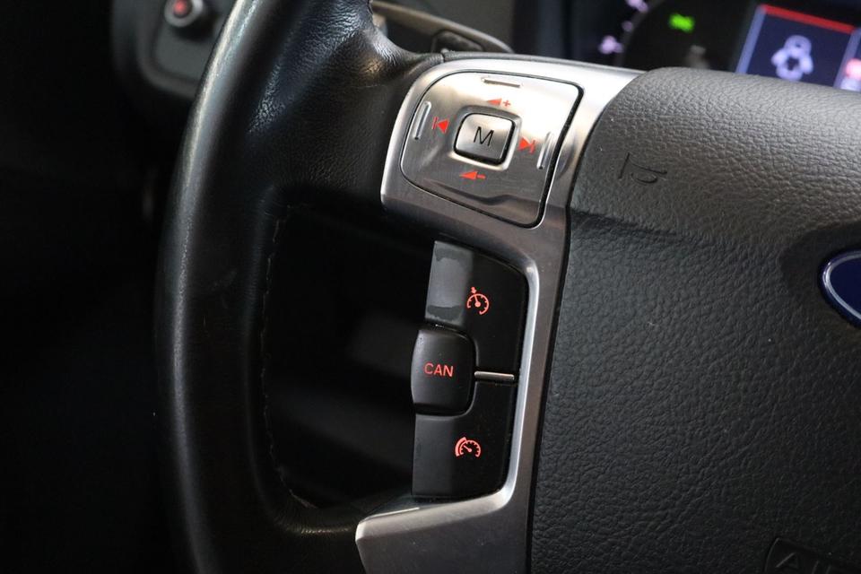 Ford S-Max 2010 — фото 26