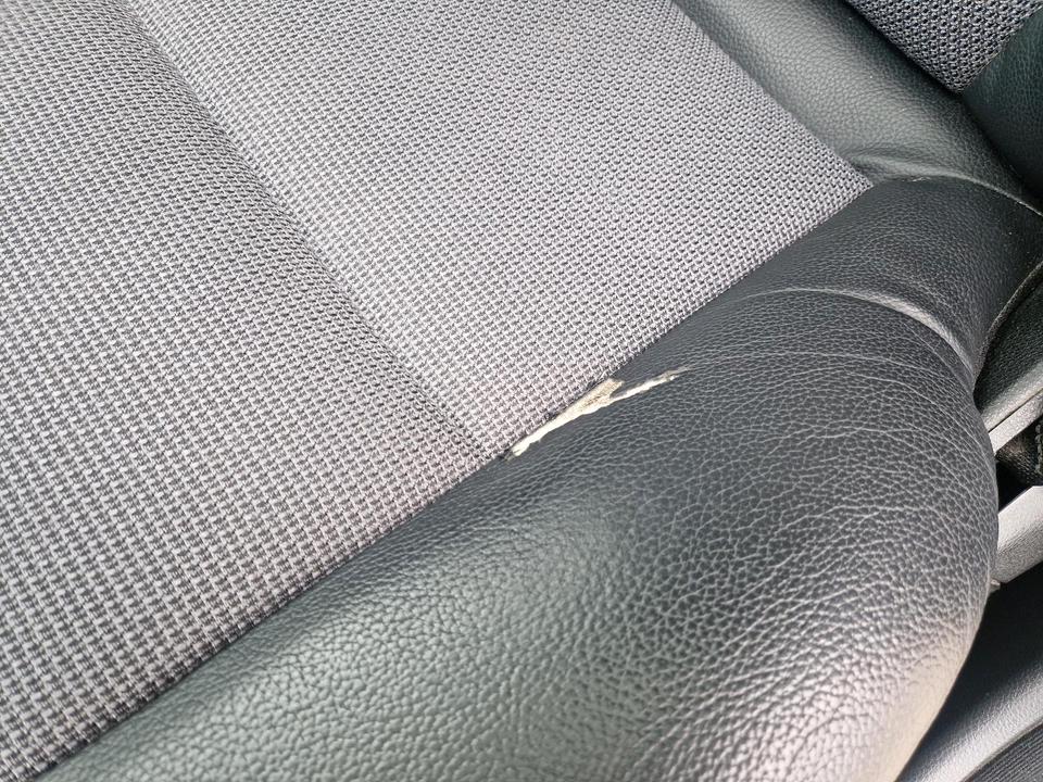 Mercedes Benz C 180 2012 — photo 13