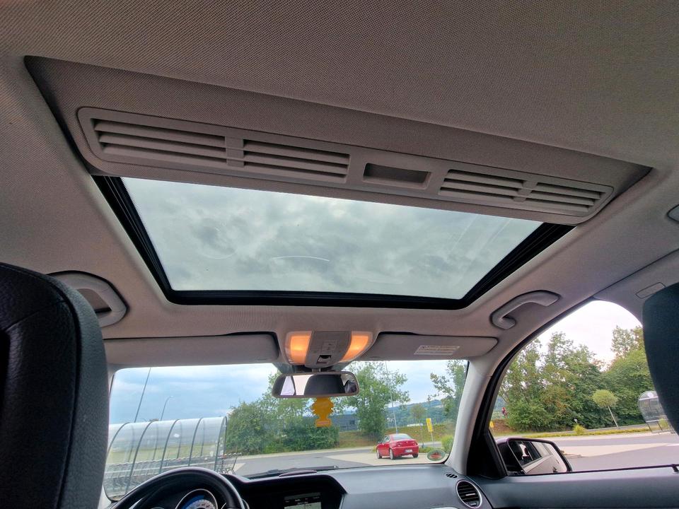 Mercedes Benz C 180 2012 — photo 16
