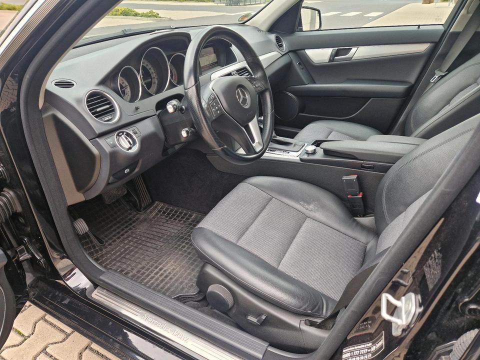 Mercedes Benz C 180 2012 — photo 9