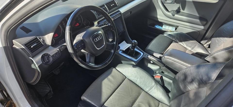Audi A4 2007 — photo 7