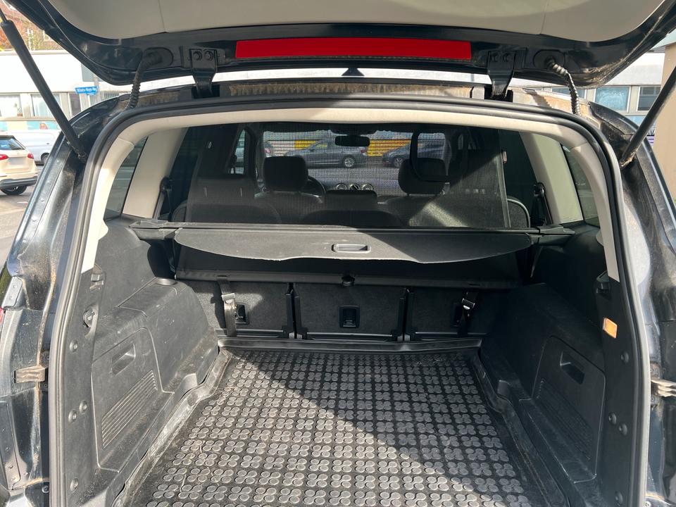Ford S-Max 2011 — photo 8
