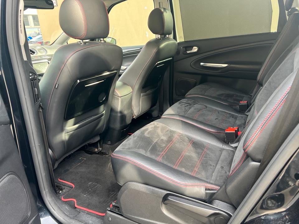 Ford S-Max 2011 — photo 9