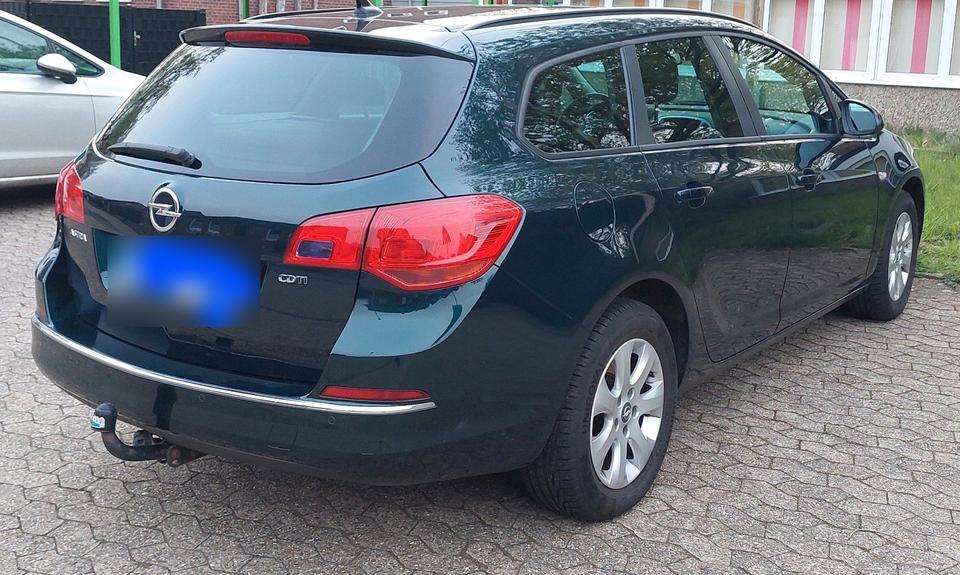Opel Astra 2015 — engine