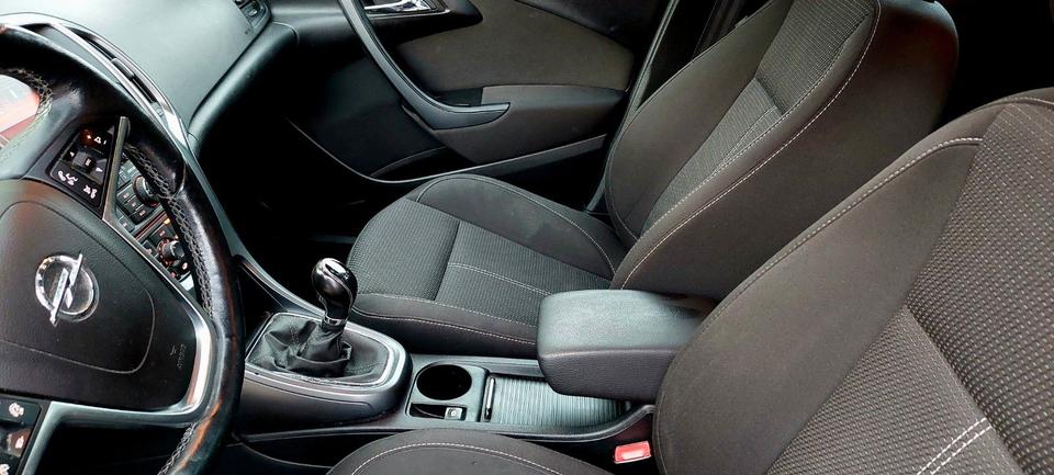 Opel Astra 2015 — photo 8