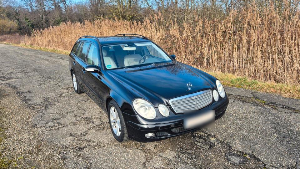 Mercedes Benz E 220 2004 — авто для ЗСУ з Європи