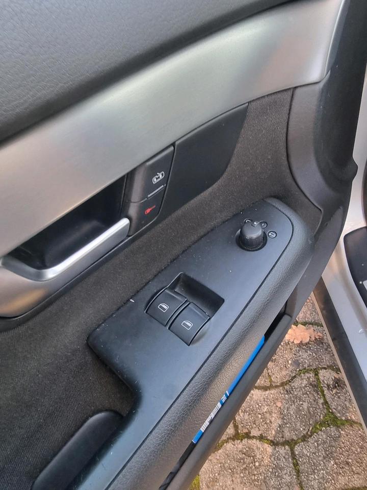 Audi A4 2007 — photo 8