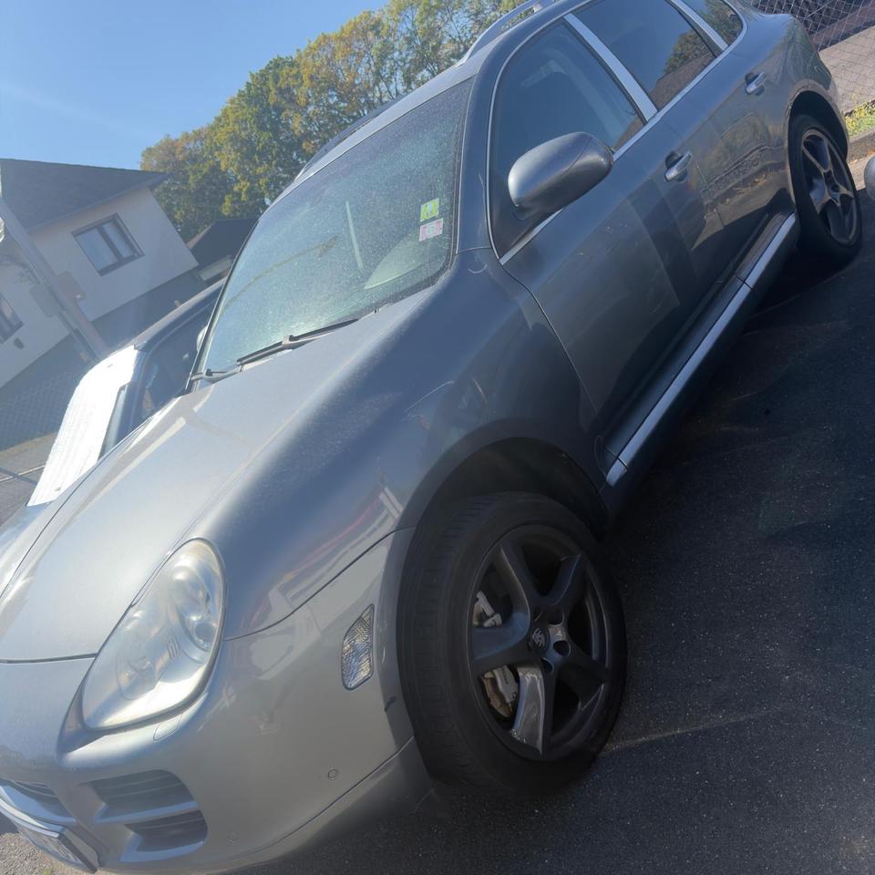 Porsche Cayenne 2006 — engine