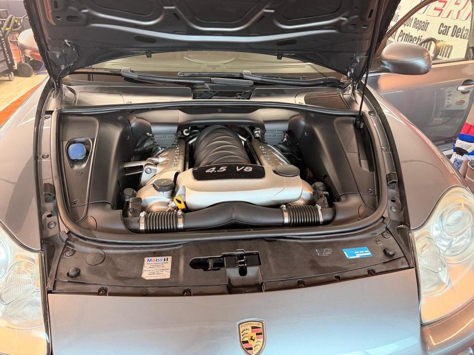 Porsche Cayenne 2006 — photo 9