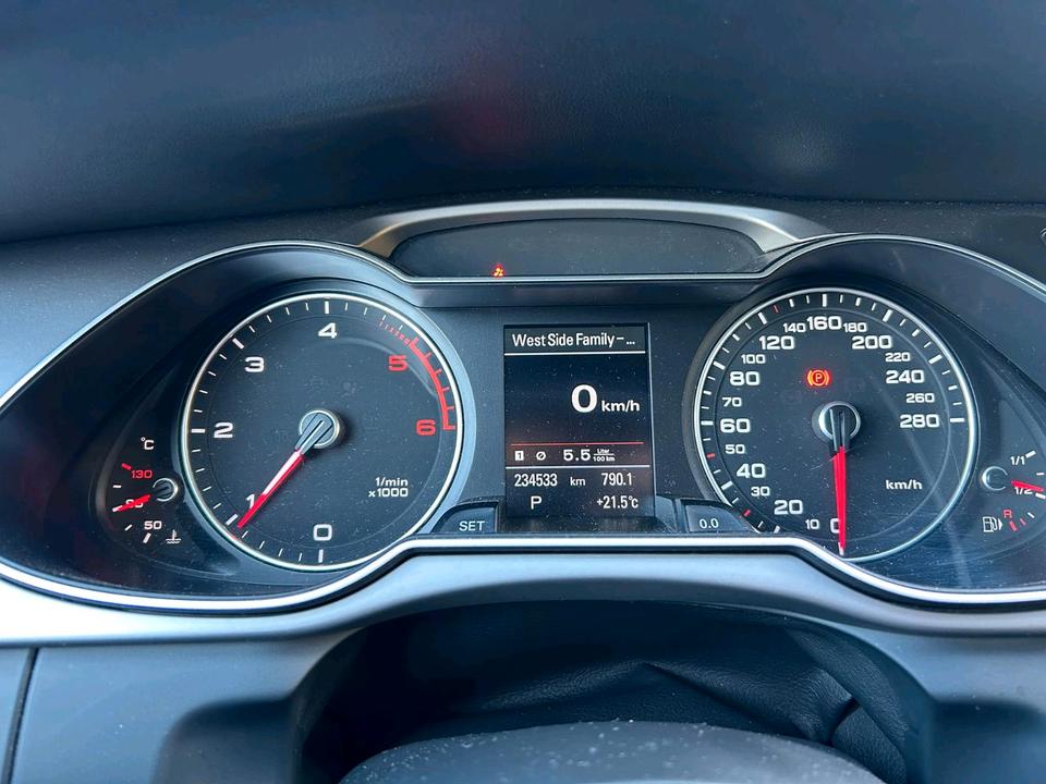 Audi A4 2013 — photo 12