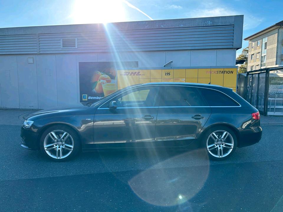 Audi A4 2013 — rear view