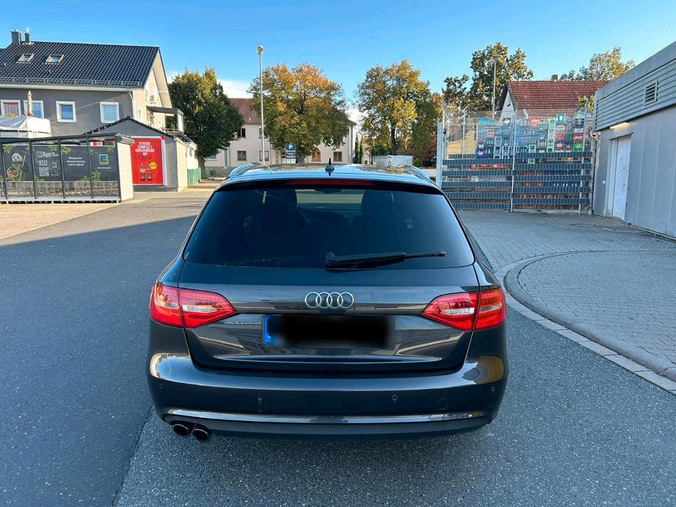 Audi A4 2013 — engine