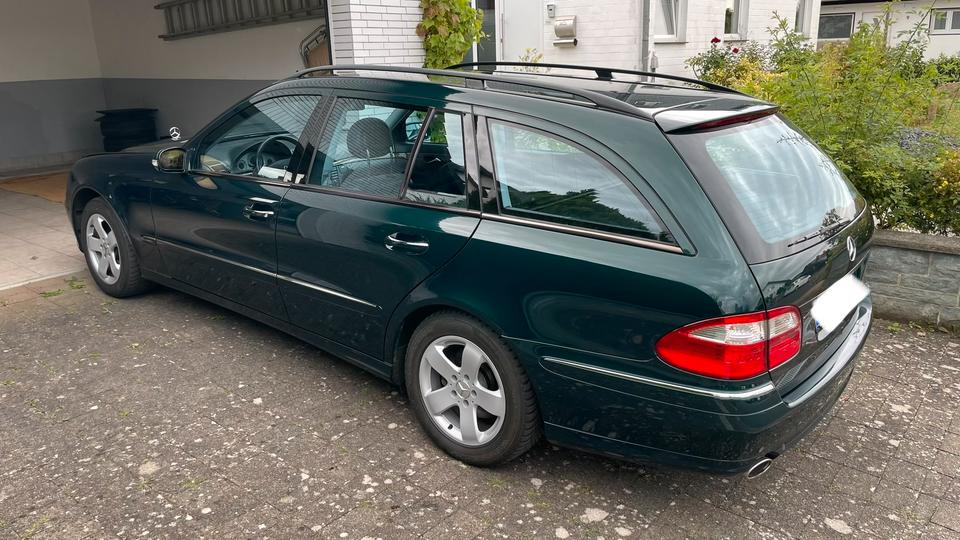Mercedes Benz E 280 2004 — двигун
