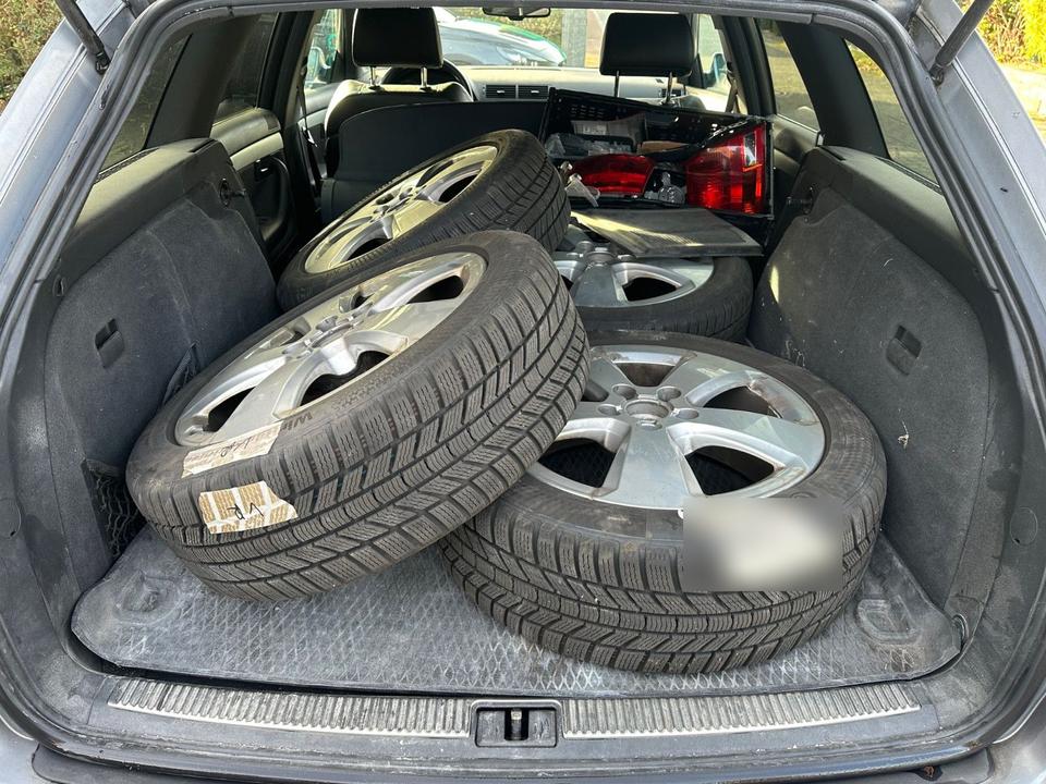 Audi A4 2005 — photo 12