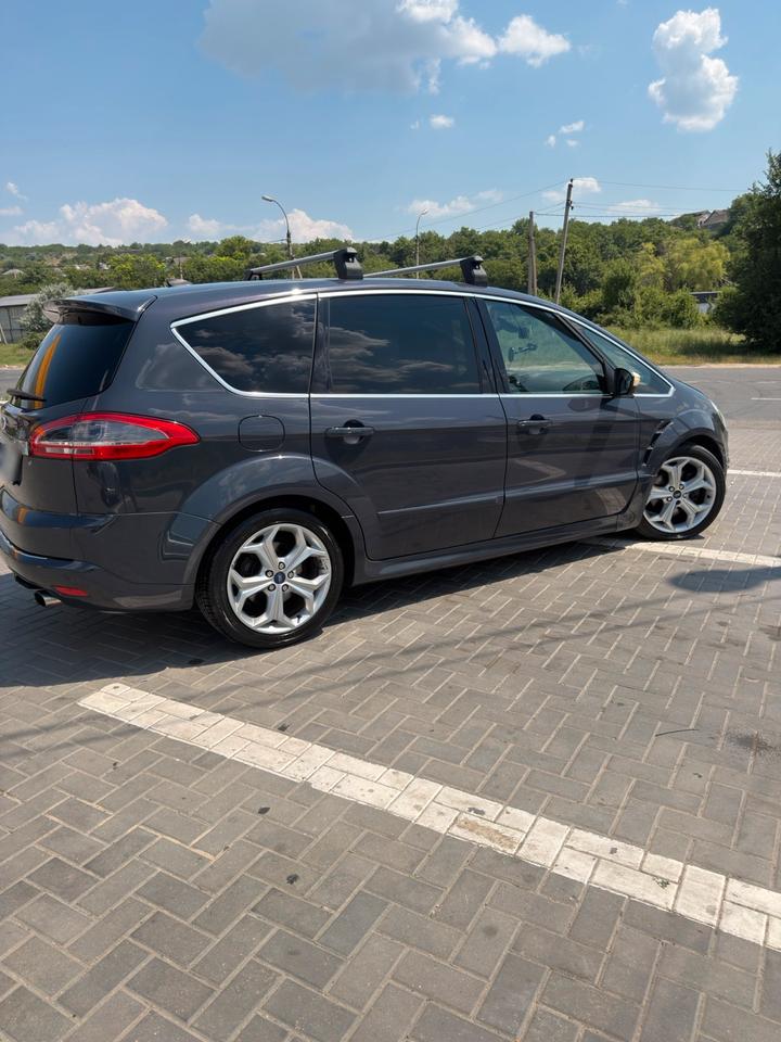 Ford S-Max 2012 — photo 6