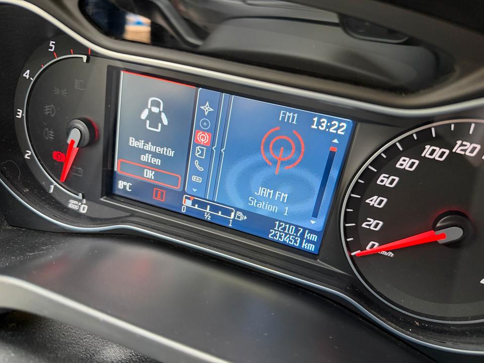 Ford S-Max 2012 — photo 15