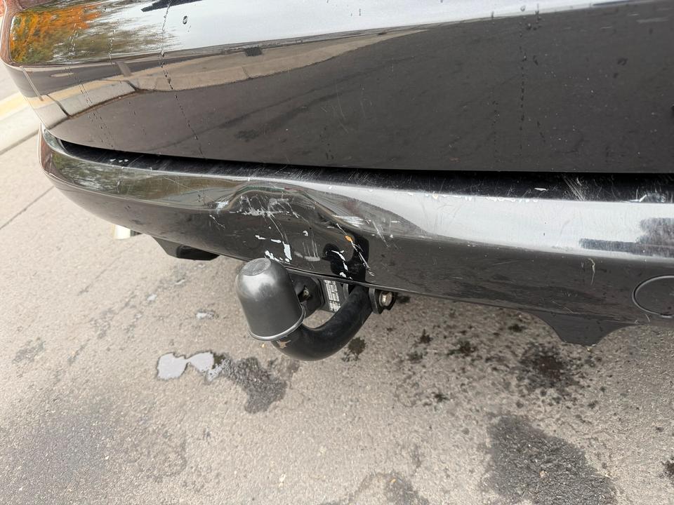 Ford S-Max 2012 — photo 18
