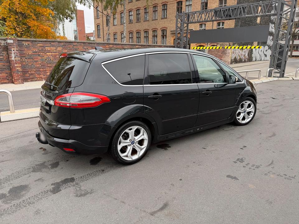 Ford S-Max 2012 — engine