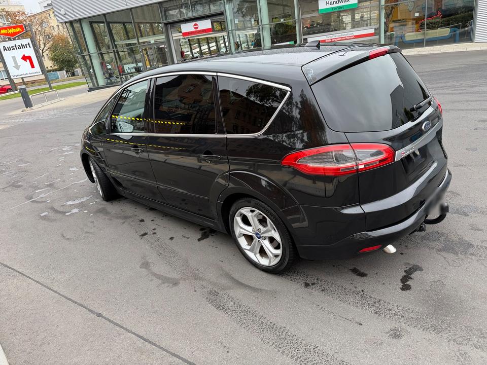 Ford S-Max 2012 — photo 5