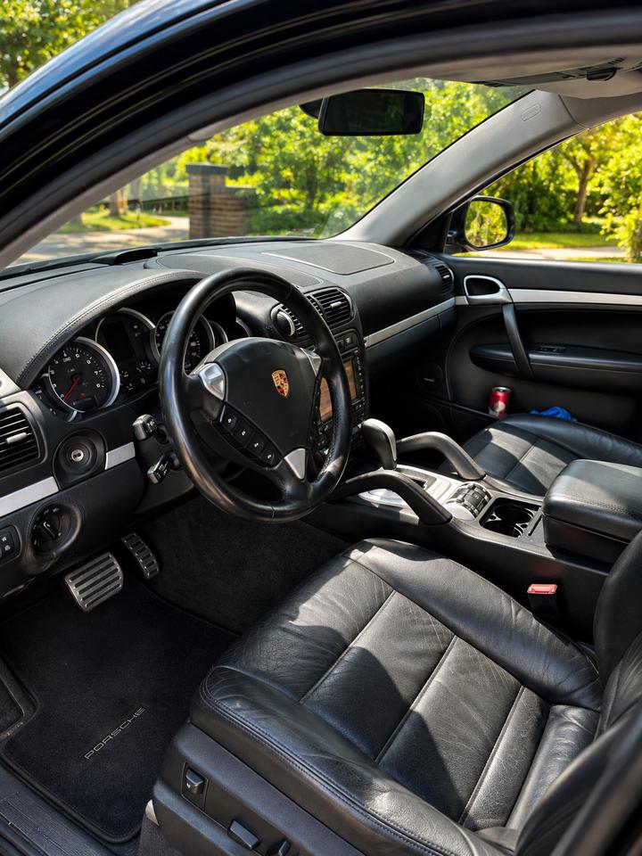 Porsche Cayenne 2004 — photo 5