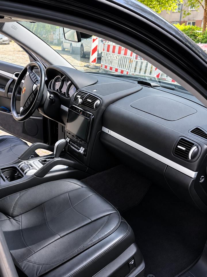 Porsche Cayenne 2004 — photo 6