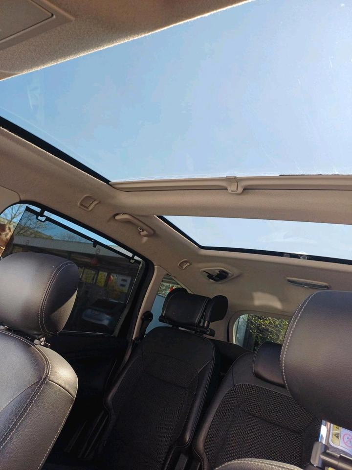 Ford S-Max 2009 — photo 10
