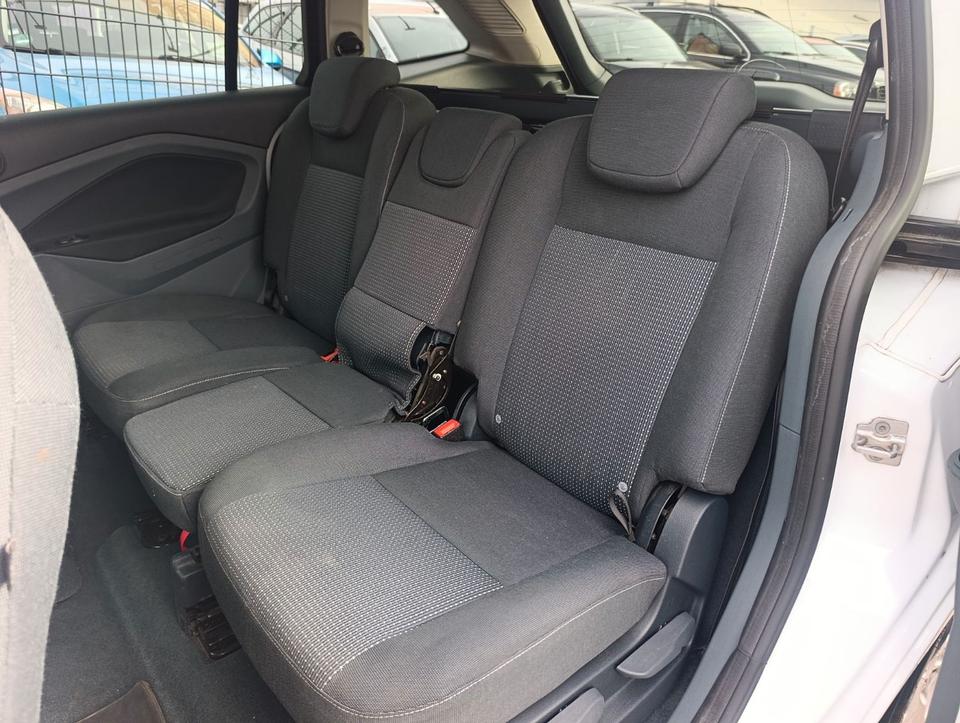 Ford Grand C-Max 2012 — photo 26