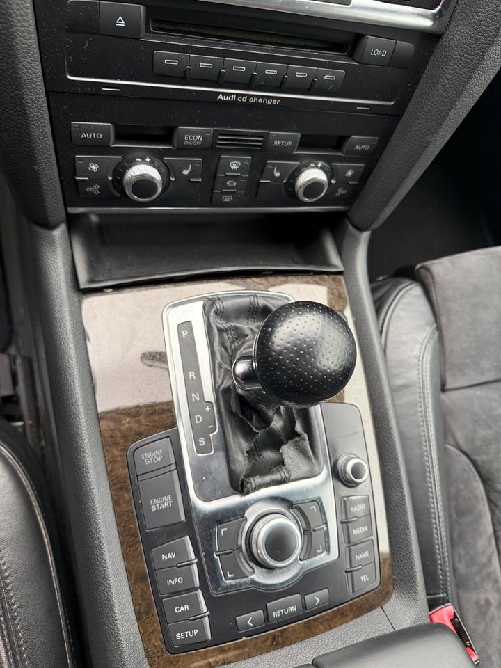 Audi Q7 2008 — photo 12