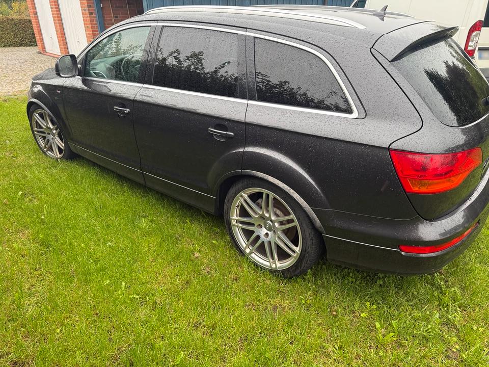 Audi Q7 2008 — engine