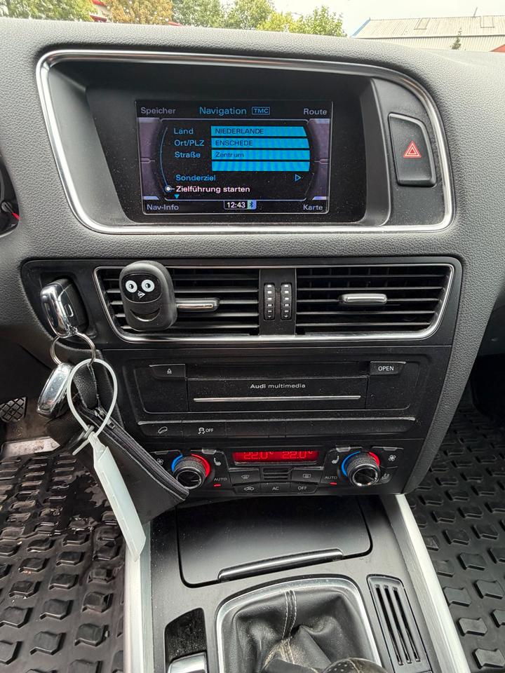 Audi Q5 2010 — photo 14