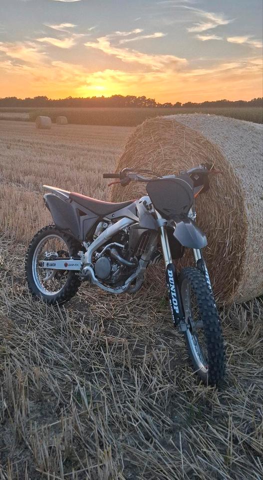 Suzuki rmz 250 / Motocross – Vieles neu 2010 — vehicle for AFU Ukraine
