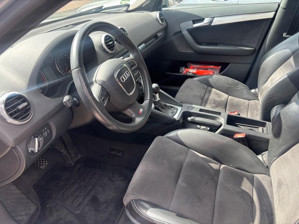 Audi A3 2009 — photo 18