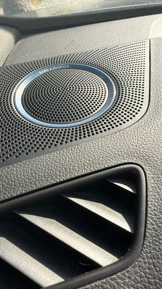 Audi Q5 2009 — photo 12