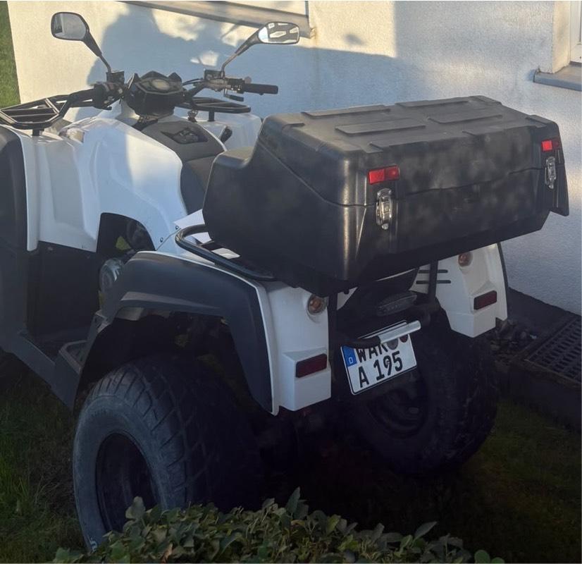 Adly Moto ATV-320U / Her Chee – Zuverlässiges Quad abzugeben