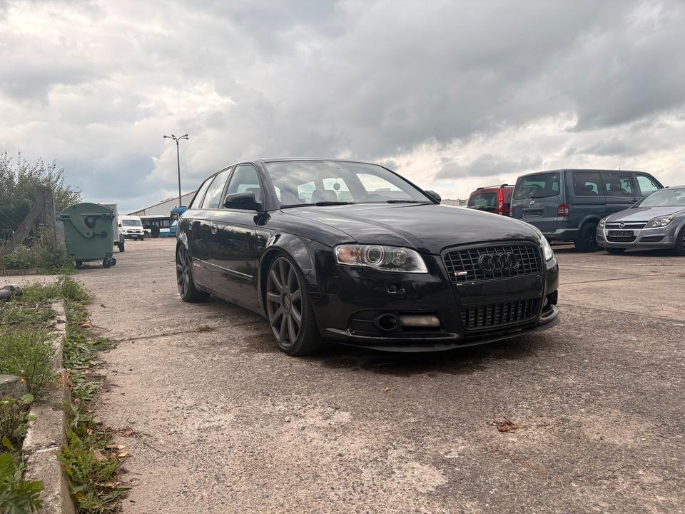 Audi A4 2006 — rear view