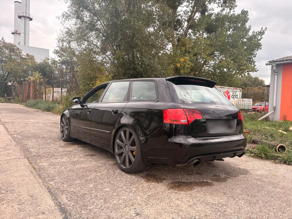 Audi A4 2006 — engine