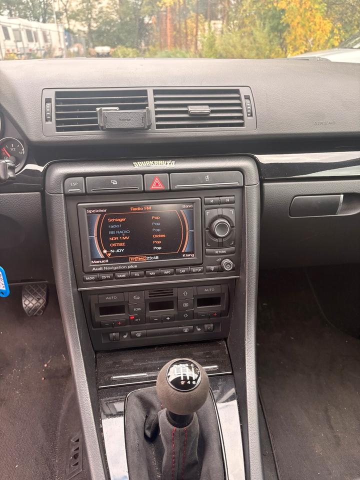 Audi A4 2006 — photo 8