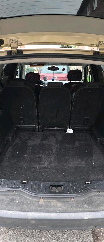 Ford S-Max 2006 — interior