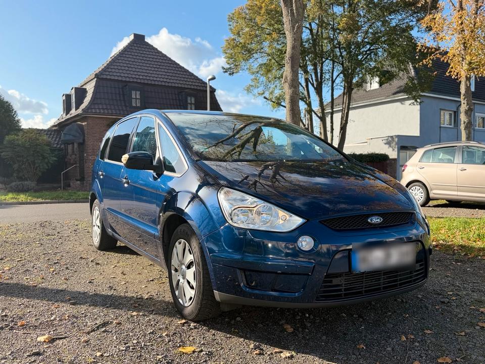 Ford S-Max 2007 — вигляд ззаду