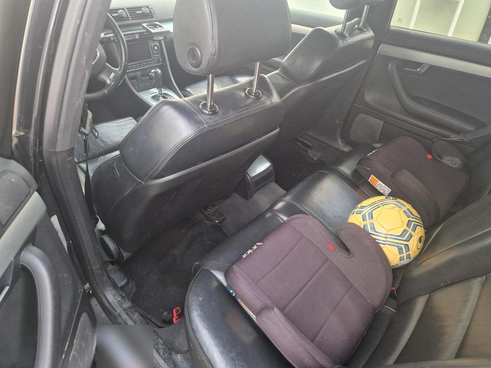 Audi A4 2007 — photo 8