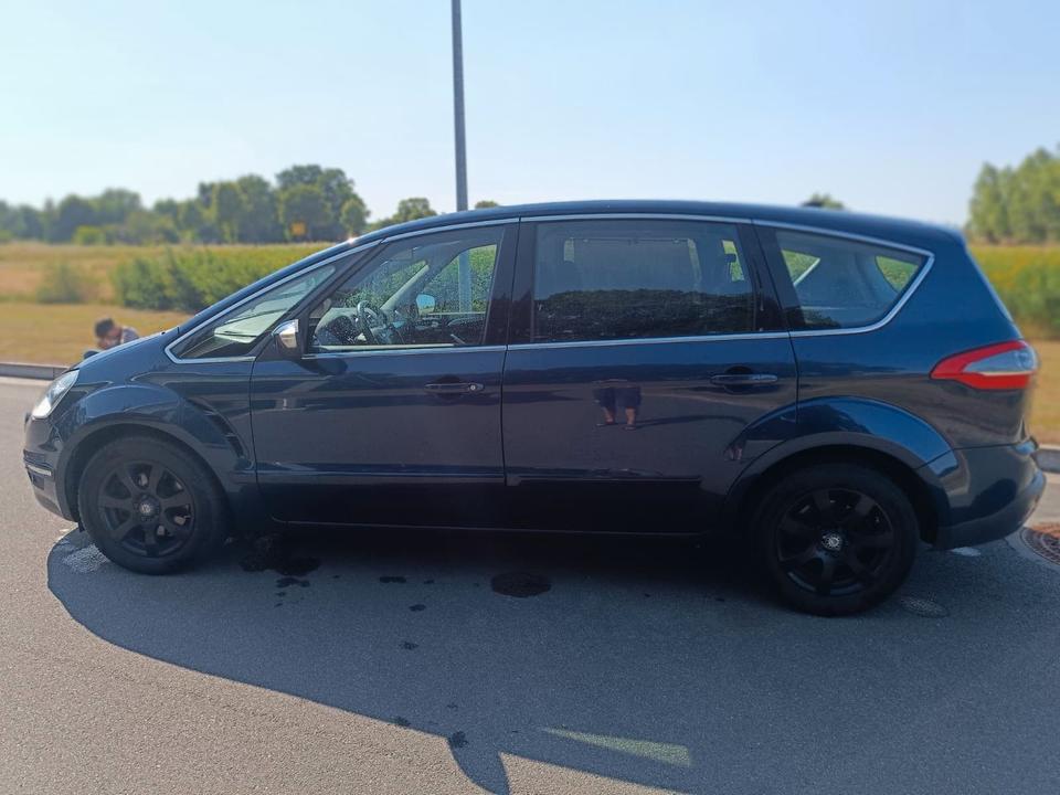 Ford S-Max 2012 — engine