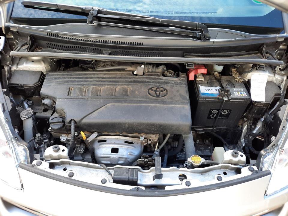 Toyota Verso 2012 — photo 13