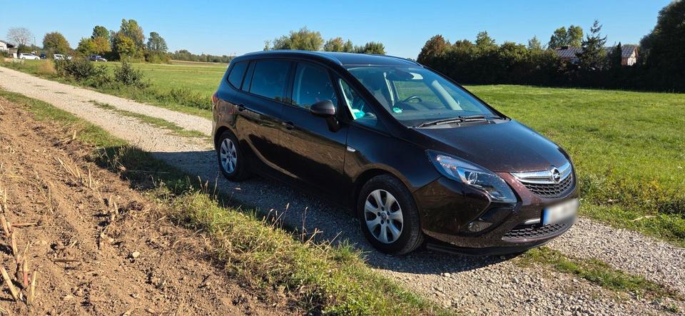 Opel Zafira Tourer, 2015